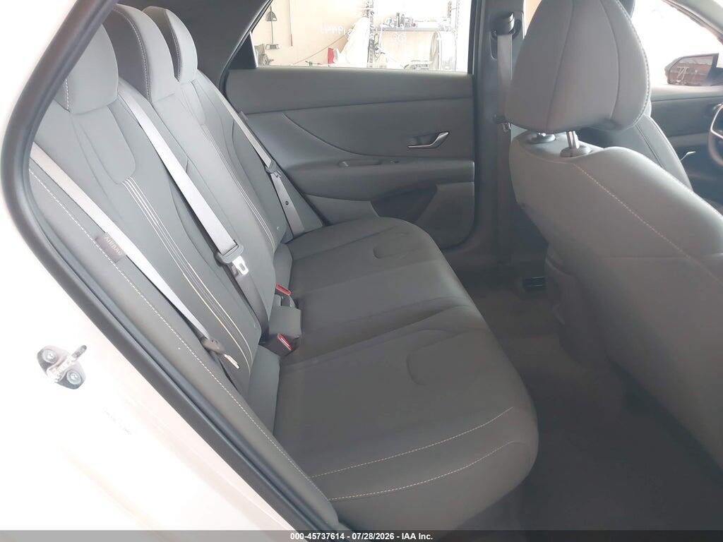 KMHLM4DJXTU189955 2026 HYUNDAI ELANTRA HYBRID photo no. 8