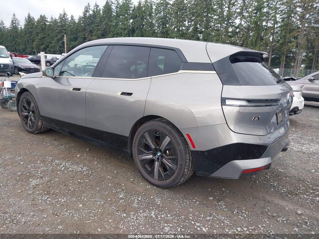 WB533CF00RCR68085 2024 BMW IX photo no. 3