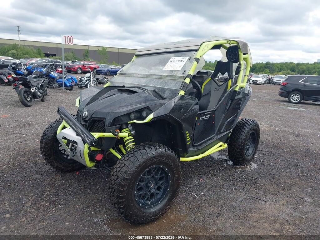 3JBPDAR24FJ002342 2015 CAN-AM MAVERICK photo no. 2