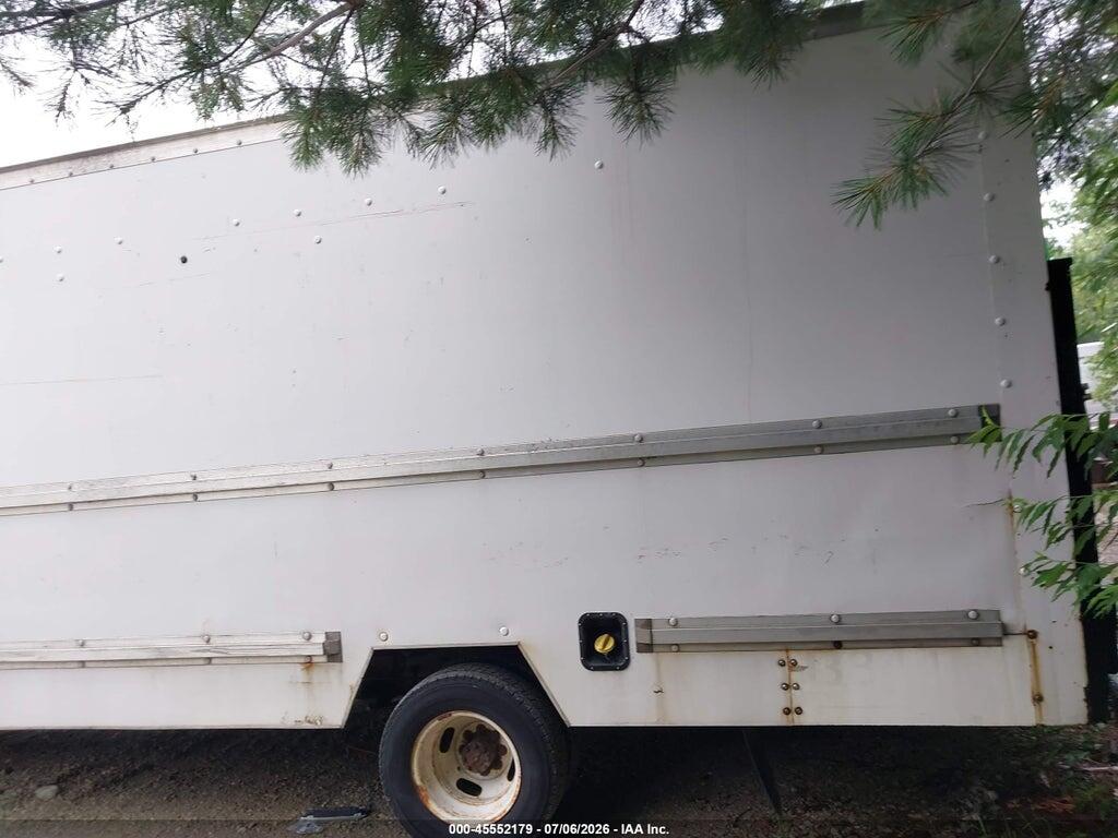 1FDWE35L09DA38703 2009 FORD E-350 CUTAWAY photo no. 3