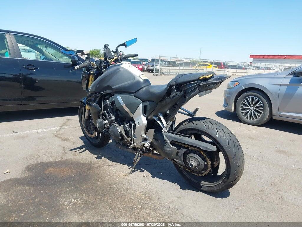 ZDCSC6019BF200265 2011 HONDA CB1000 photo no. 3