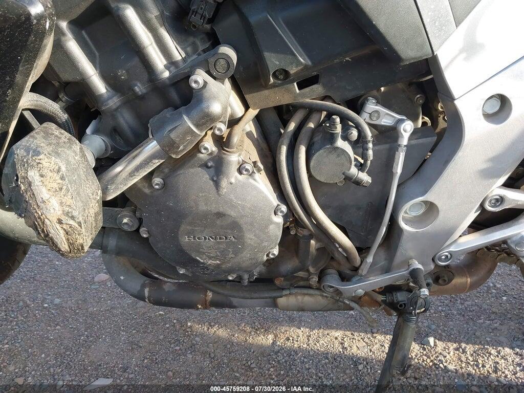 ZDCSC6019BF200265 2011 HONDA CB1000 photo no. 9
