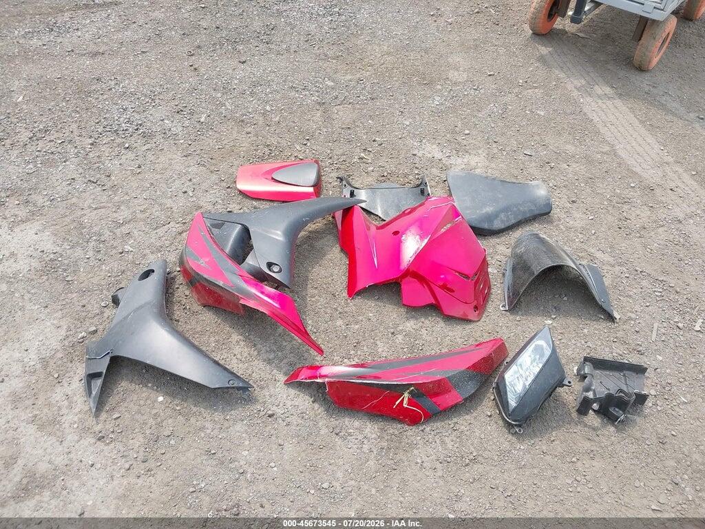 JH2PC404XBK400761 2011 HONDA CBR600 photo no. 12