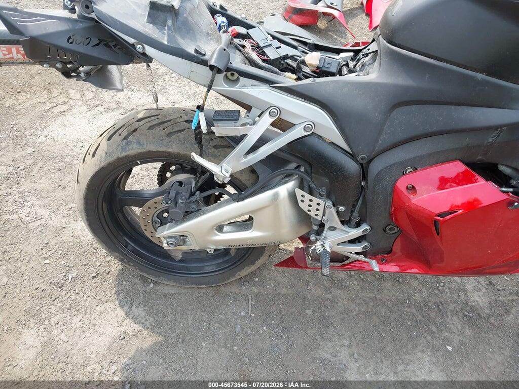 JH2PC404XBK400761 2011 HONDA CBR600 photo no. 8