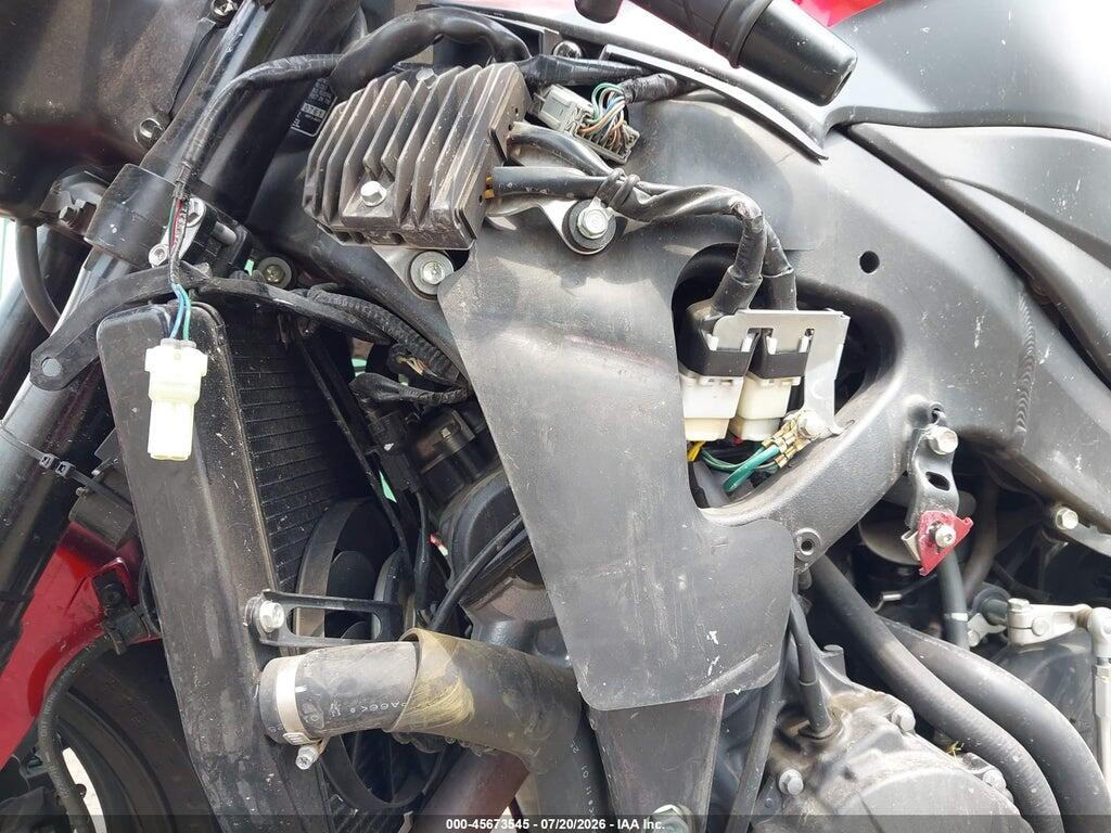 JH2PC404XBK400761 2011 HONDA CBR600 photo no. 9