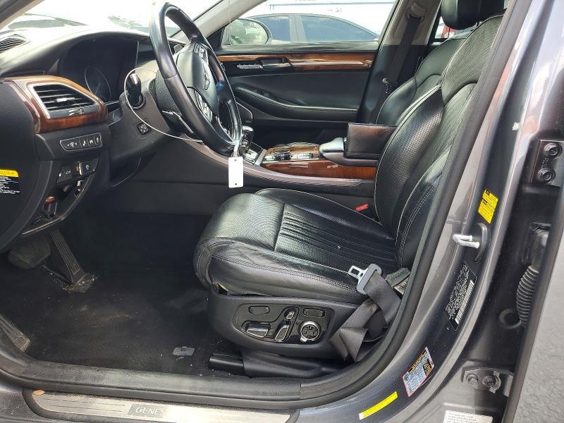 2017 GENESIS G90 PREMIUM — Фото 7 из 12
