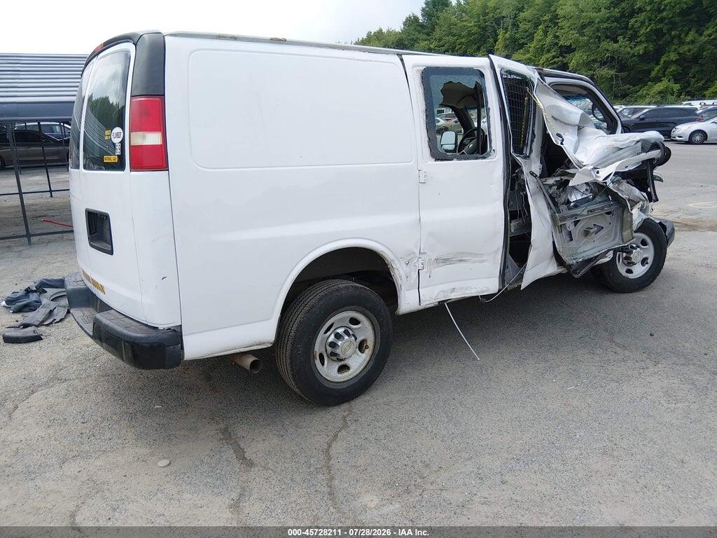1GCWGFCA7C1197387 2012 CHEVROLET EXPRESS 2500 photo no. 4