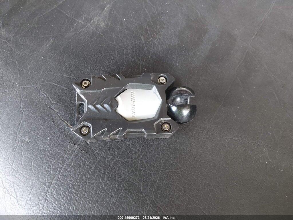 3JB2GEG29LJ004692 2020 CAN-AM RYKER photo no. 11