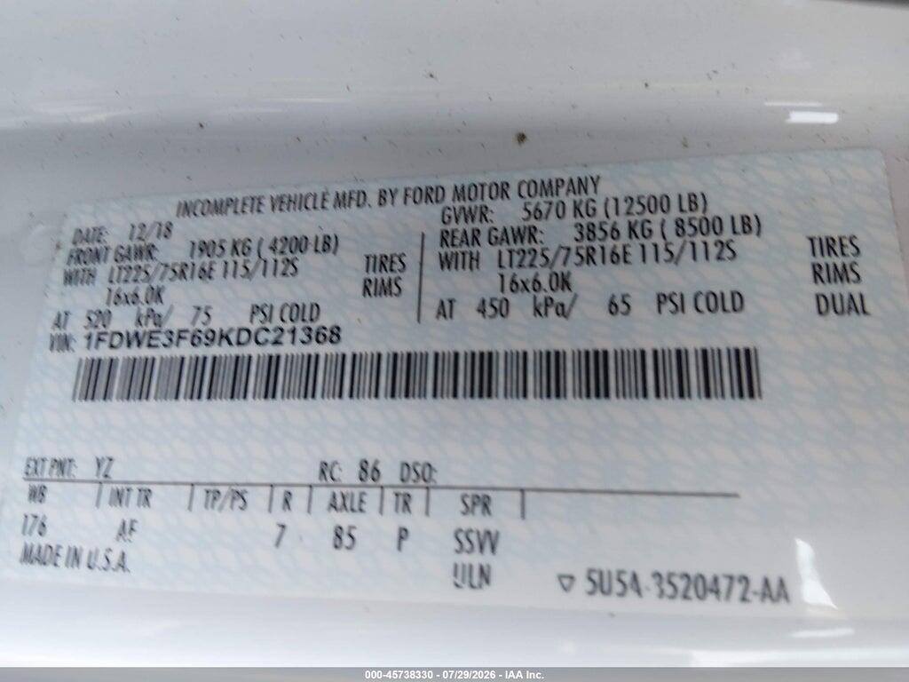 1FDWE3F69KDC21368 2019 FORD E-350 CUTAWAY photo no. 9