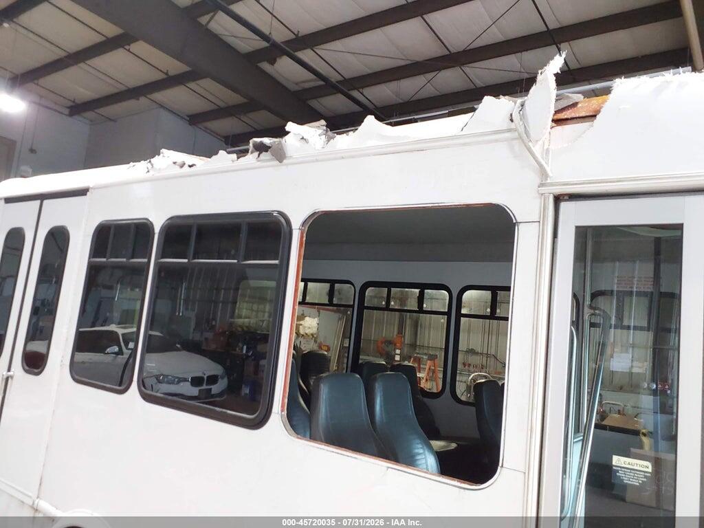 1FDEE3FS5KDC35809 2019 FORD E-350 CUTAWAY photo no. 10