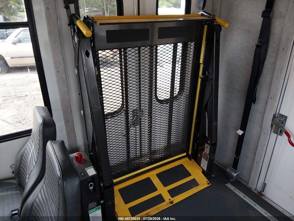 1FDEE3FS5KDC35809 2019 FORD E-350 CUTAWAY photo no. 11
