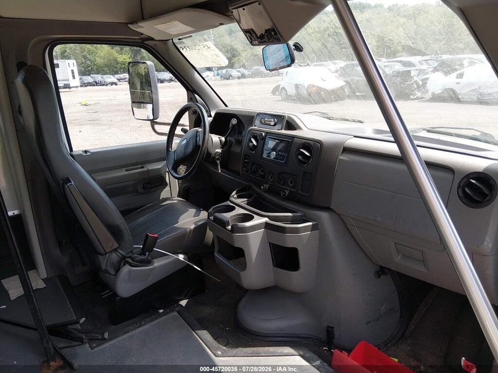 1FDEE3FS5KDC35809 2019 FORD E-350 CUTAWAY photo no. 6