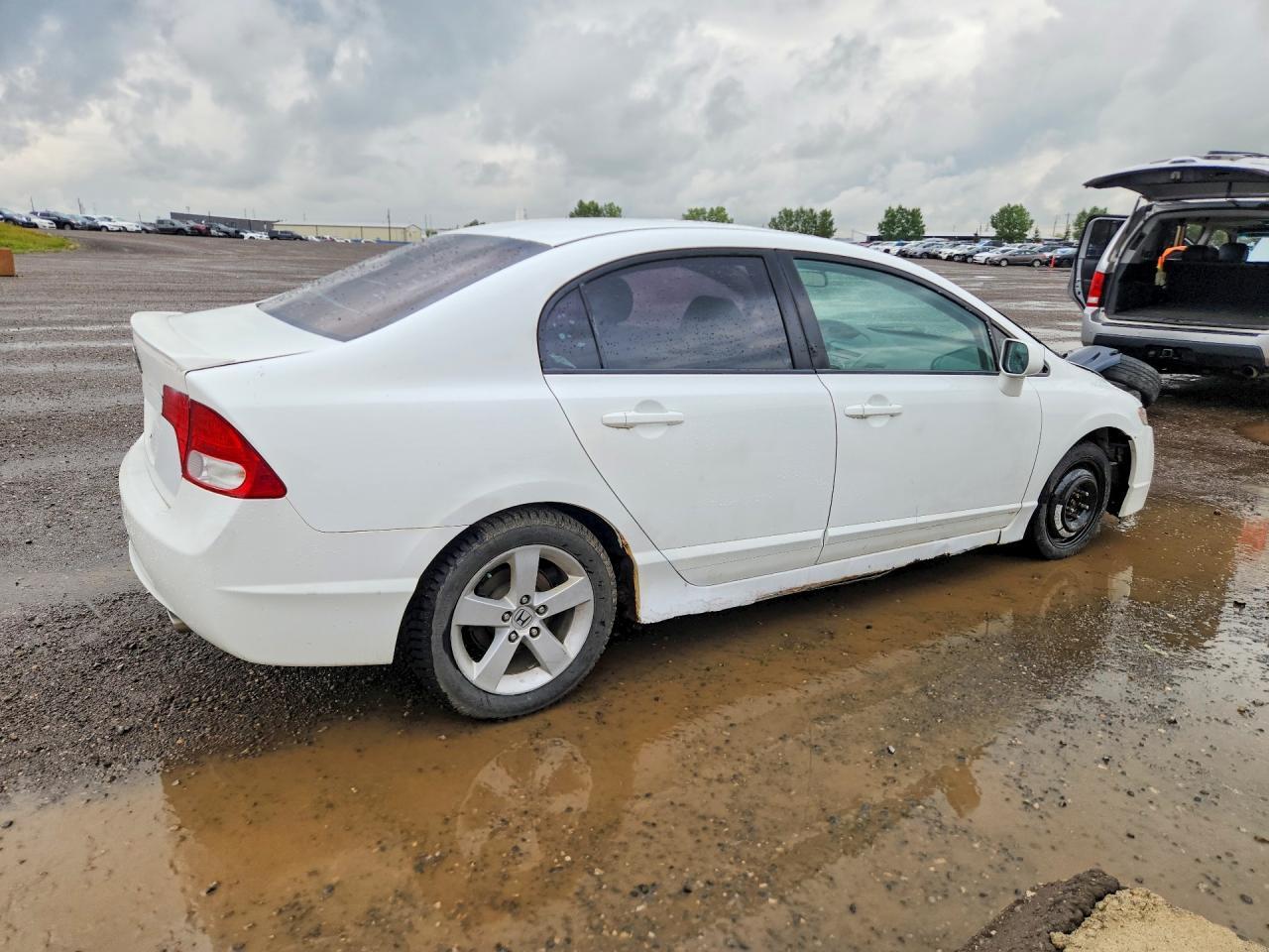 2HGFA1F69BH101692 2011 HONDA CIVIC photo no. 3