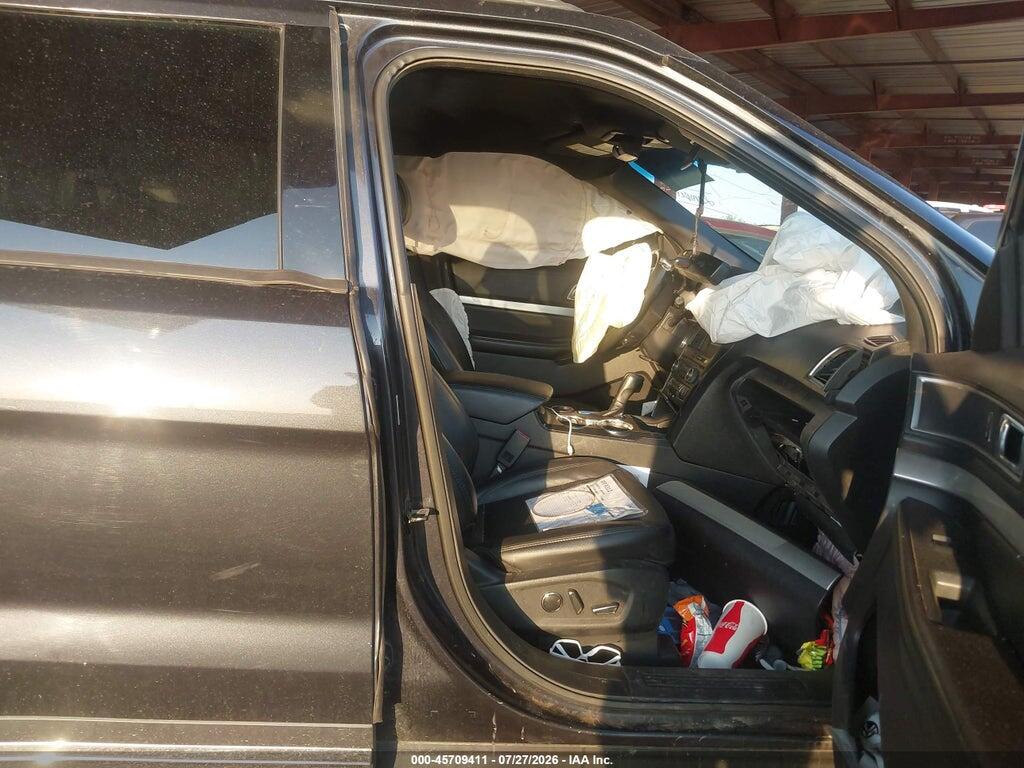 1FM5K7D89HGA61368 2017 FORD EXPLORER photo no. 5