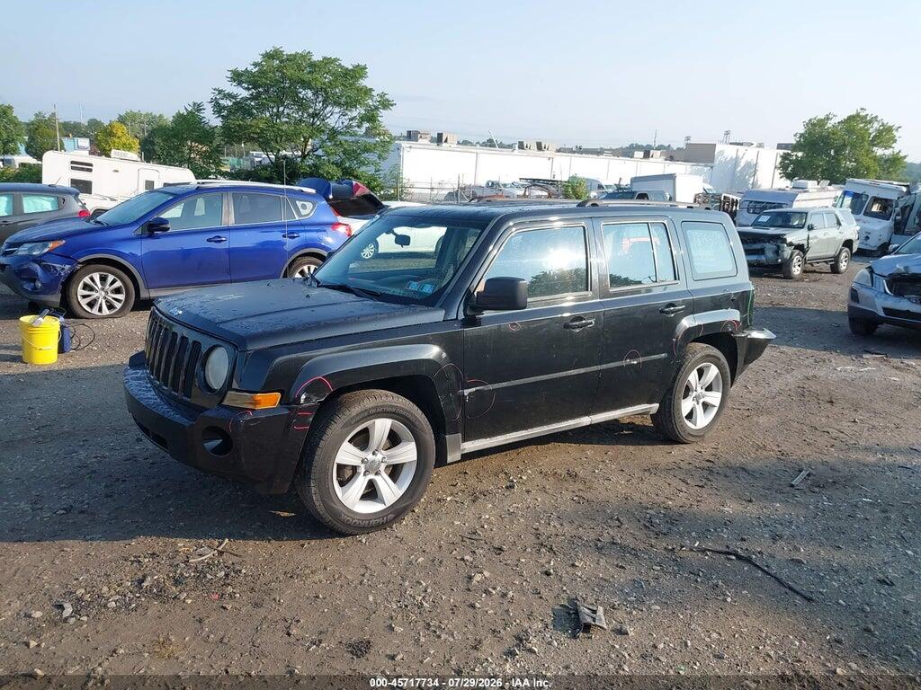 1J4NF2GB0AD658199 2010 JEEP PATRIOT photo no. 2