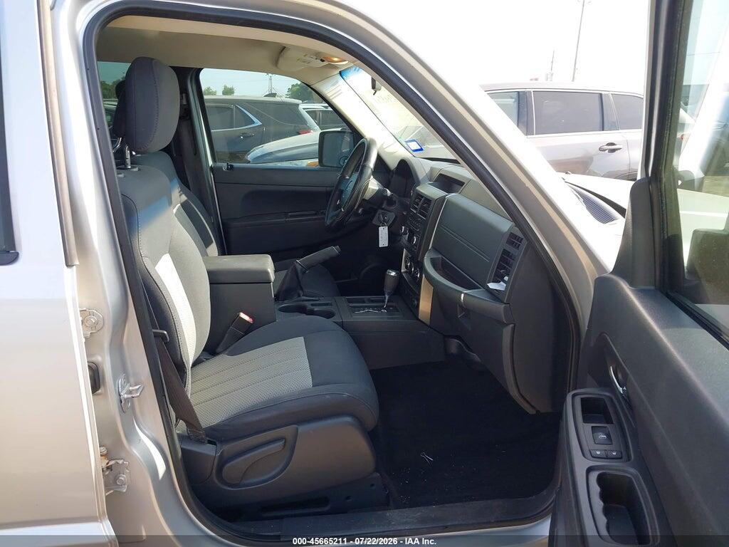 1J4PP2GK0AW134528 2010 JEEP LIBERTY photo no. 5