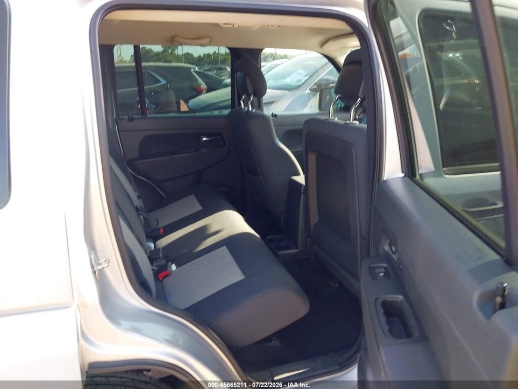 1J4PP2GK0AW134528 2010 JEEP LIBERTY photo no. 8