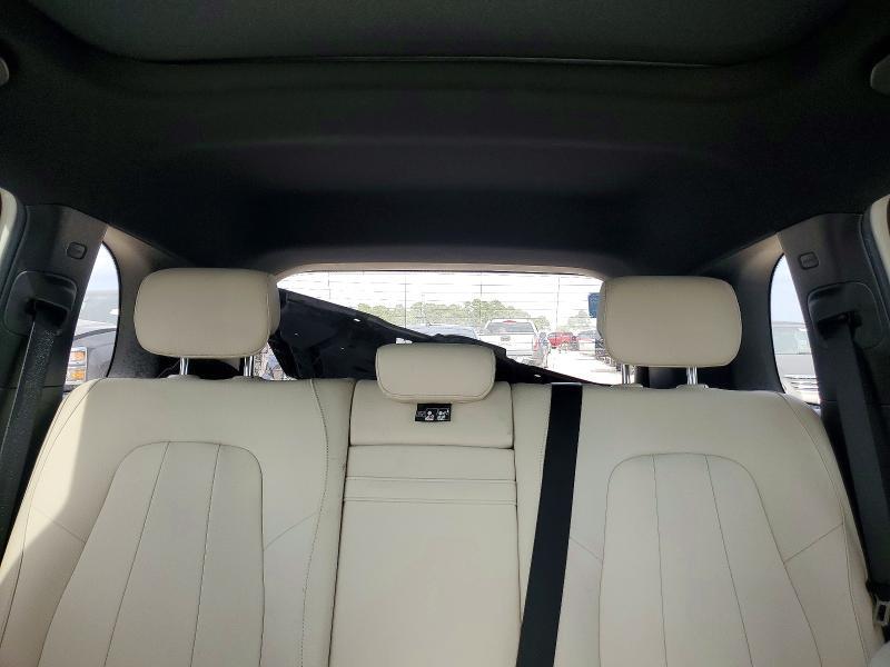 2025 MERCEDES-BENZ GLB 250 4MATIC — Фото 10 из 13