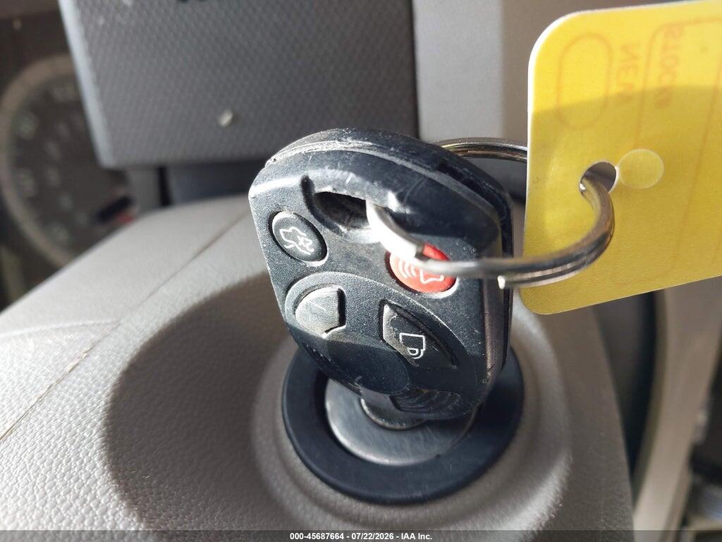 1FMCU02759KA74880 2009 FORD ESCAPE photo no. 11