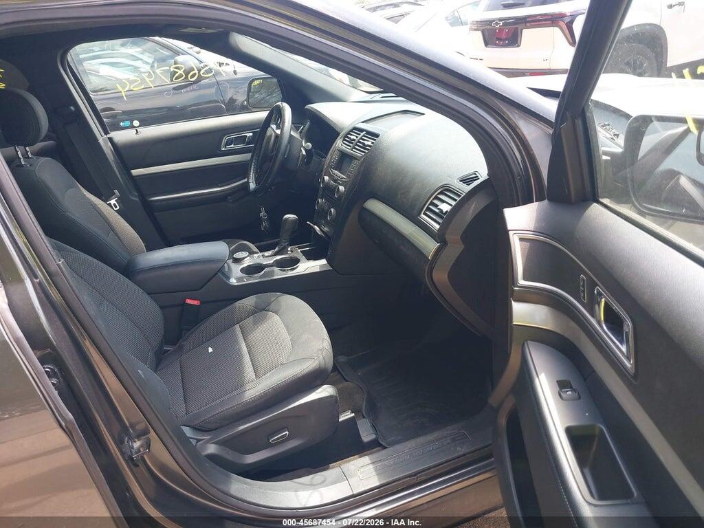 1FM5K8D86HGD64808 2017 FORD EXPLORER photo no. 5