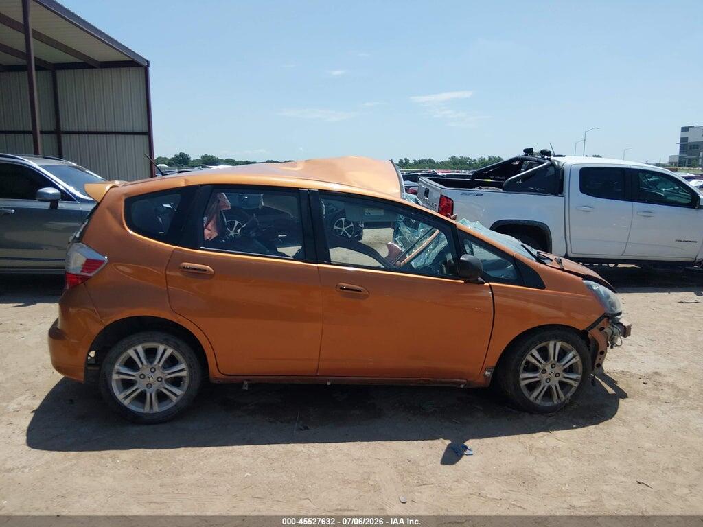 JHMGE8H50BC016147 2011 HONDA FIT photo no. 12