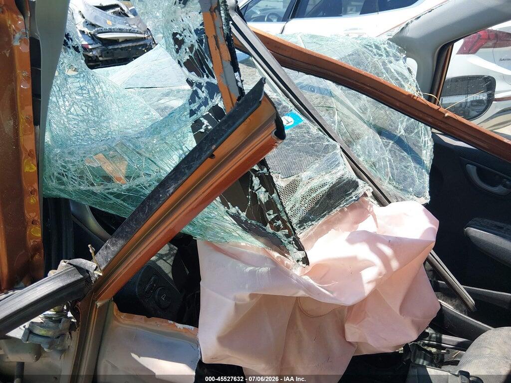 JHMGE8H50BC016147 2011 HONDA FIT photo no. 7