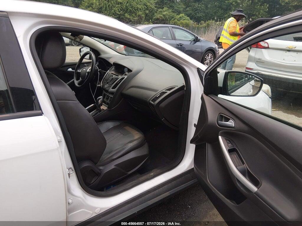 1FADP3F28DL205082 2013 FORD FOCUS photo no. 5