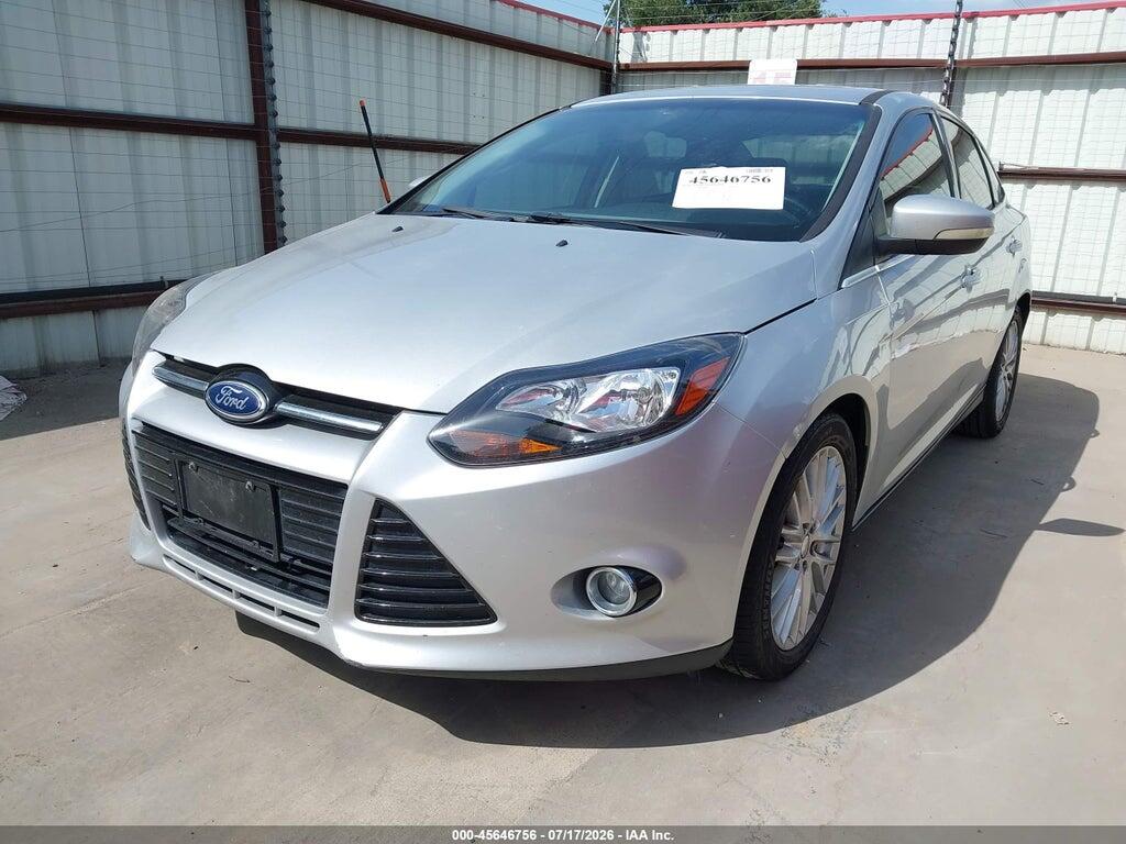 1FADP3J24DL200212 2013 FORD FOCUS photo no. 2