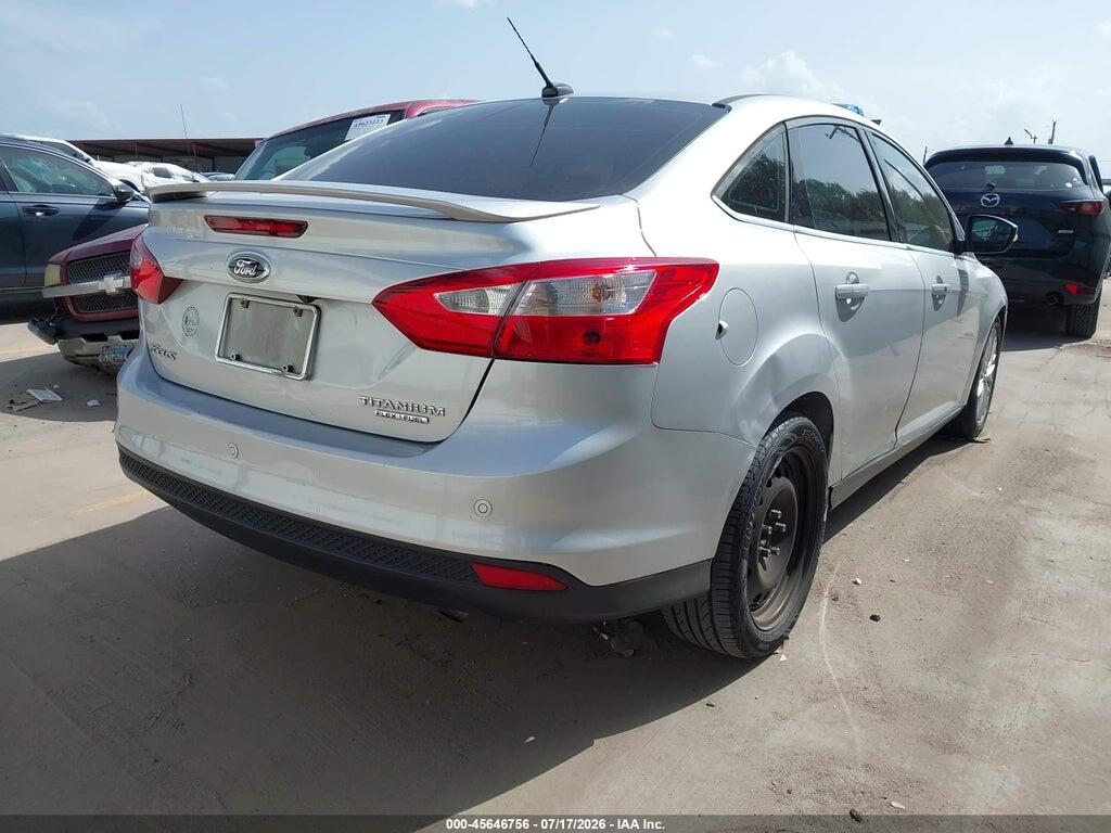 1FADP3J24DL200212 2013 FORD FOCUS photo no. 4