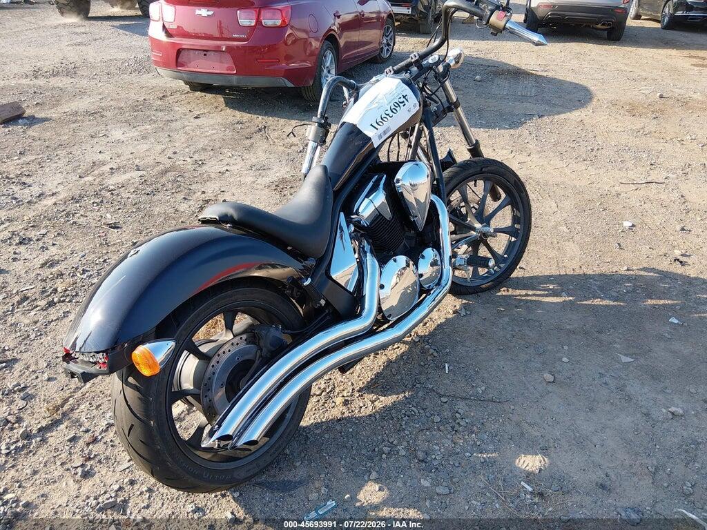 JH2SC6149BK000405 2011 HONDA VT1300 photo no. 4