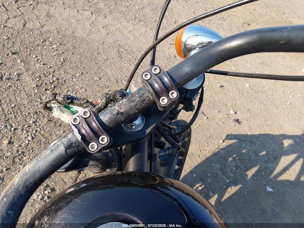 JH2SC6149BK000405 2011 HONDA VT1300 photo no. 7