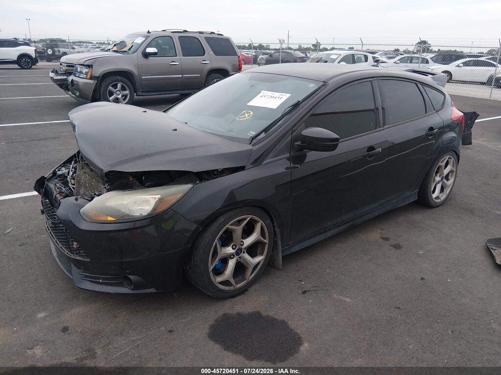 1FADP3L92DL232005 2013 FORD FOCUS ST photo no. 2
