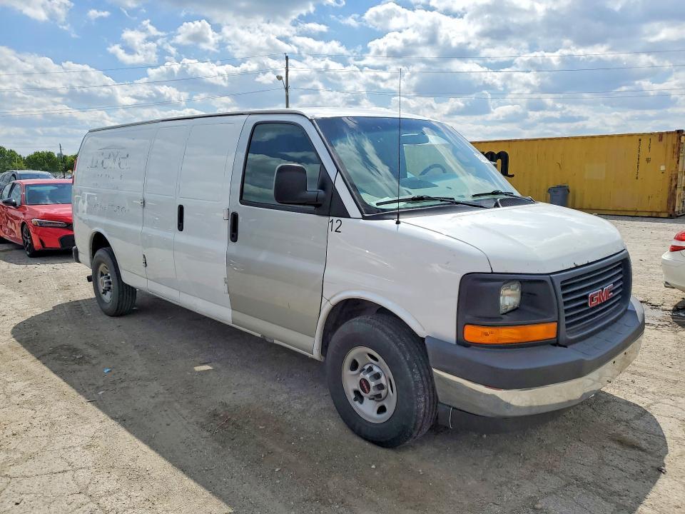 2017 GMC SAVANA G2500 — Фото 4 из 13