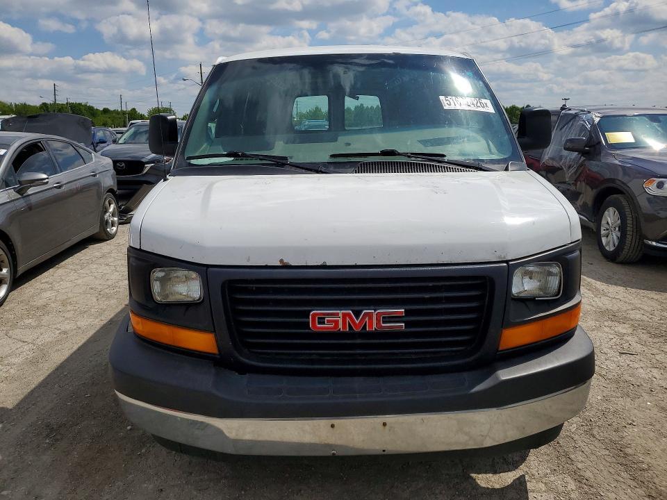 2017 GMC SAVANA G2500 — Фото 5 из 13