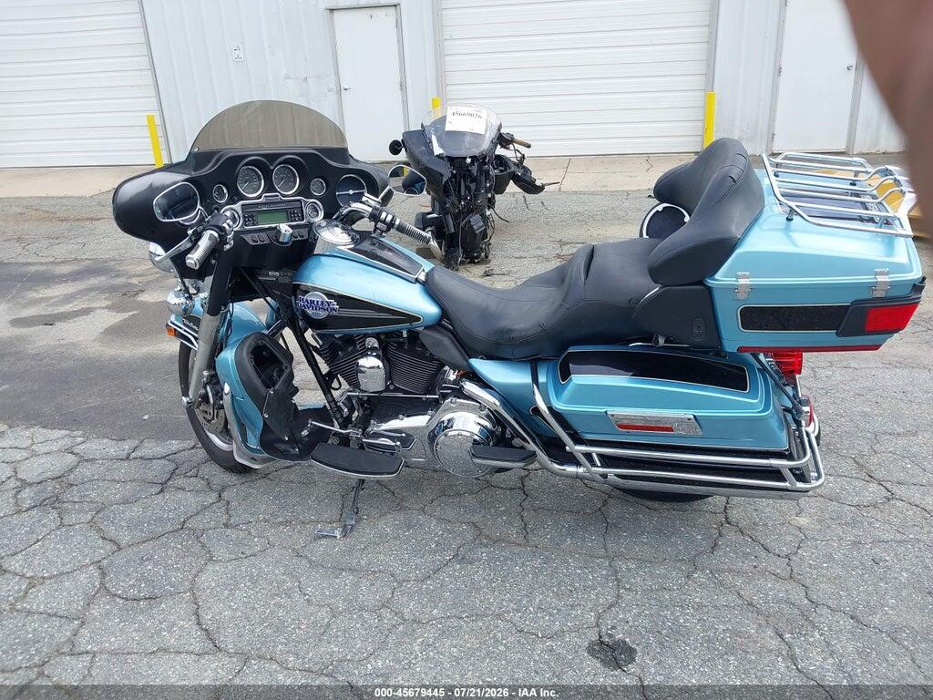 1HD1FC4197Y675461 2007 HARLEY-DAVIDSON FLHTCUI photo no. 12