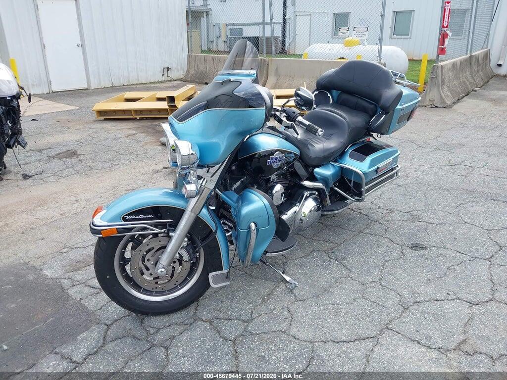 1HD1FC4197Y675461 2007 HARLEY-DAVIDSON FLHTCUI photo no. 2