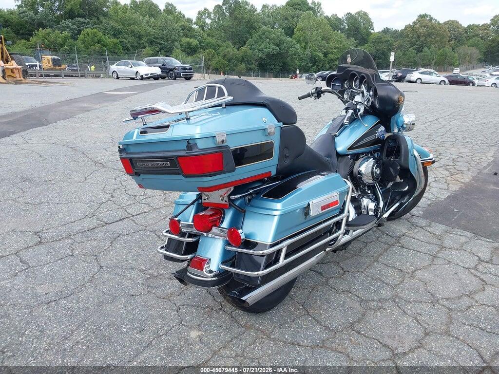 1HD1FC4197Y675461 2007 HARLEY-DAVIDSON FLHTCUI photo no. 4