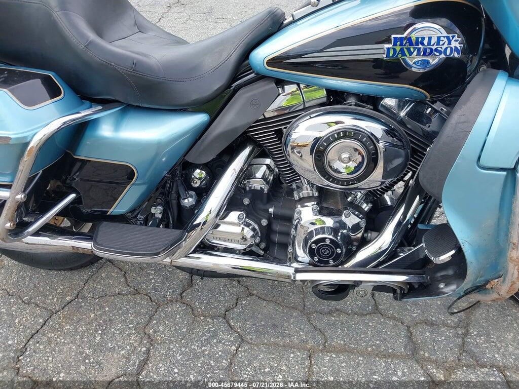 1HD1FC4197Y675461 2007 HARLEY-DAVIDSON FLHTCUI photo no. 8