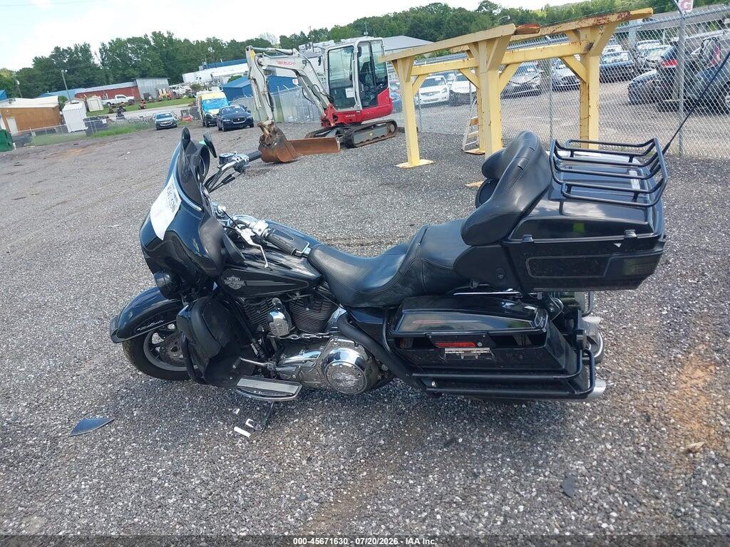 1HD1FC4167Y660349 2007 HARLEY-DAVIDSON FLHTCUI photo no. 12