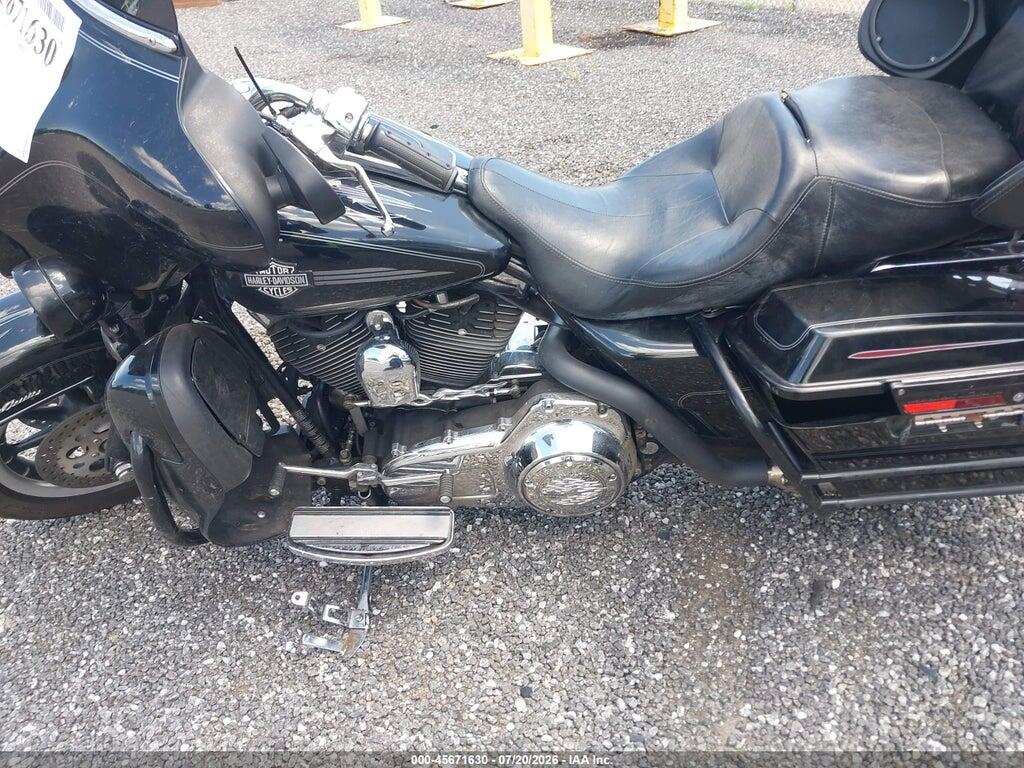 1HD1FC4167Y660349 2007 HARLEY-DAVIDSON FLHTCUI photo no. 9
