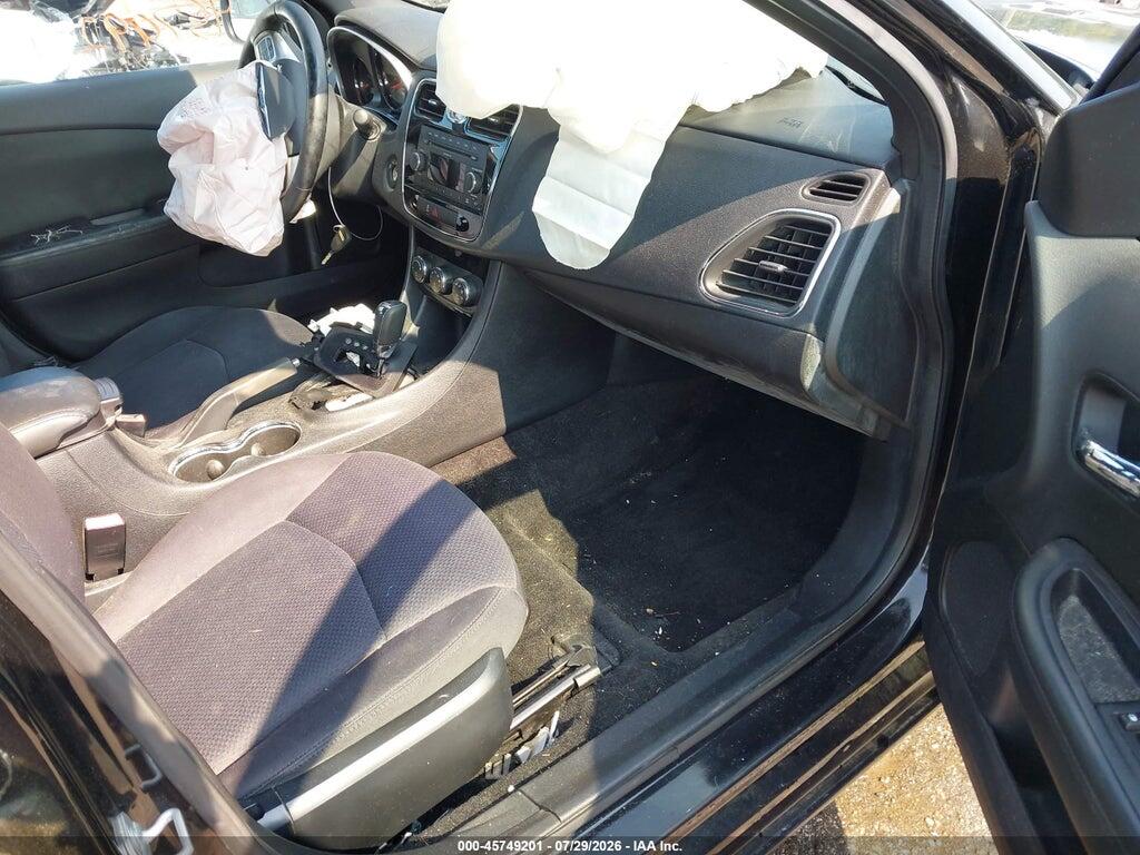 1C3CCBBG9CN210974 2012 CHRYSLER 200 photo no. 5