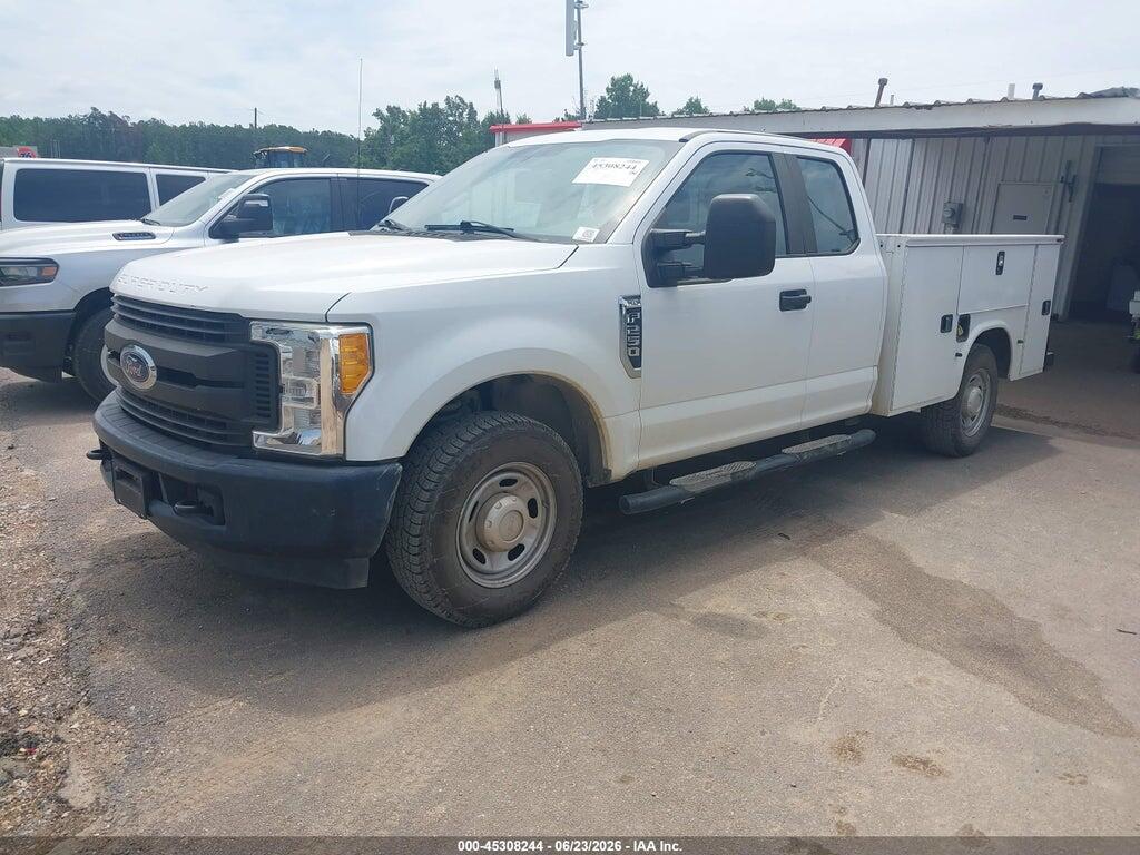 1FD7X2A65HEE07427 2017 FORD F-250 photo no. 2