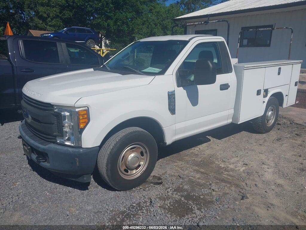 1FDBF2A60HEE09812 2017 FORD F-250 photo no. 2