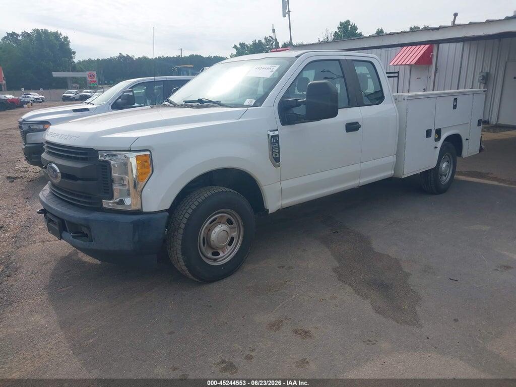 1FD7X2A66HEE07422 2017 FORD F-250 photo no. 2