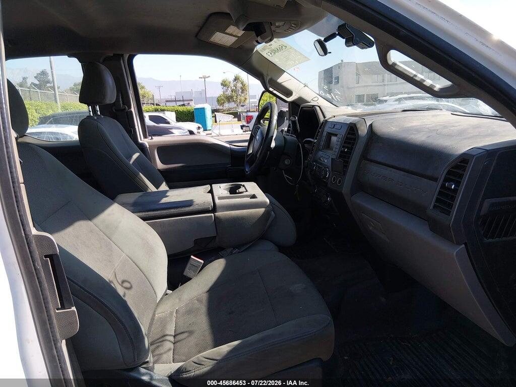 1FT7X2AT6HEF39087 2017 FORD F-250 photo no. 5