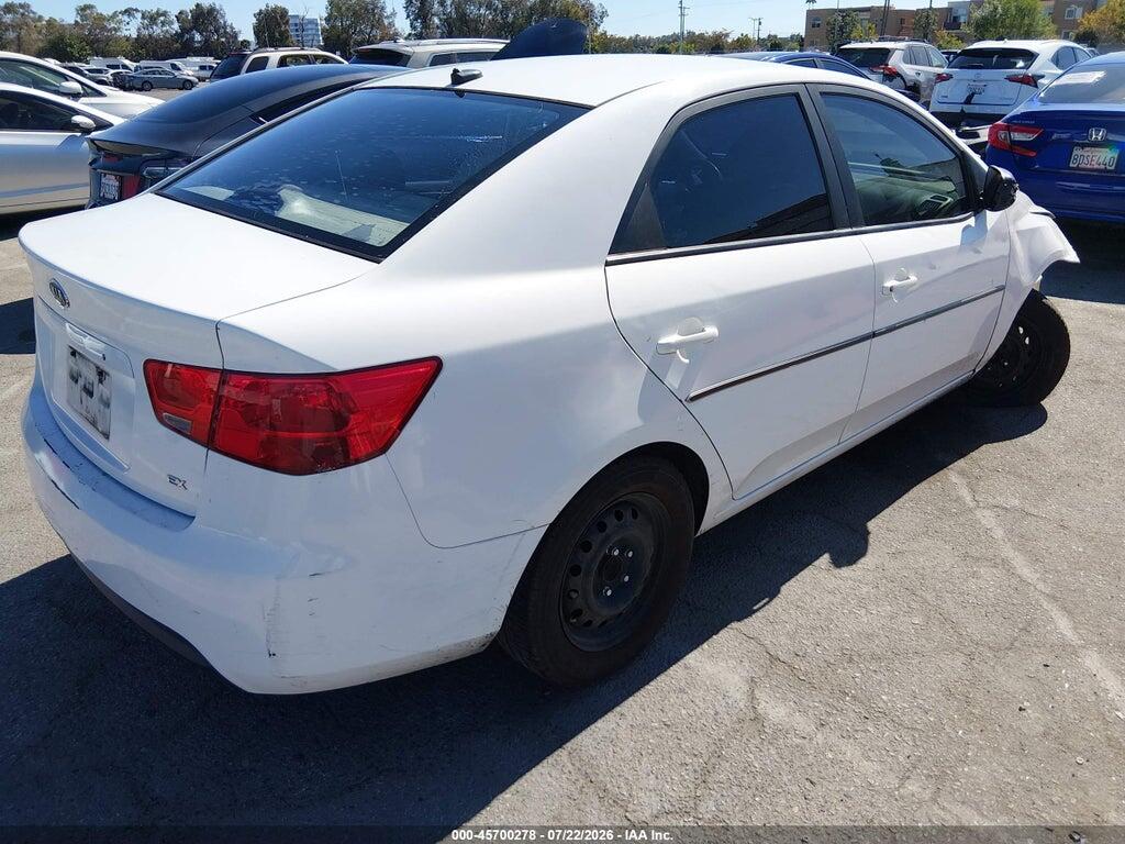 KNAFT4A26A5066191 2010 KIA FORTE photo no. 4