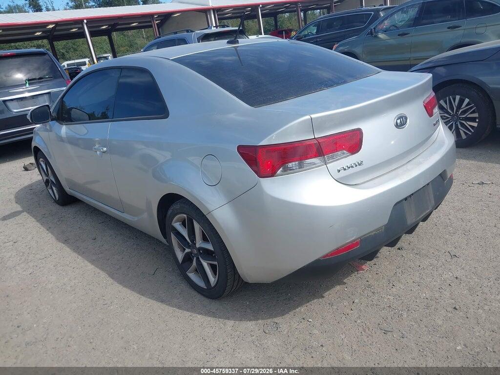 KNAFW6A30A5246035 2010 KIA FORTE KOUP photo no. 3