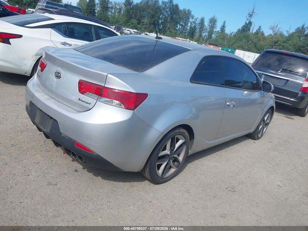 KNAFW6A30A5246035 2010 KIA FORTE KOUP photo no. 4