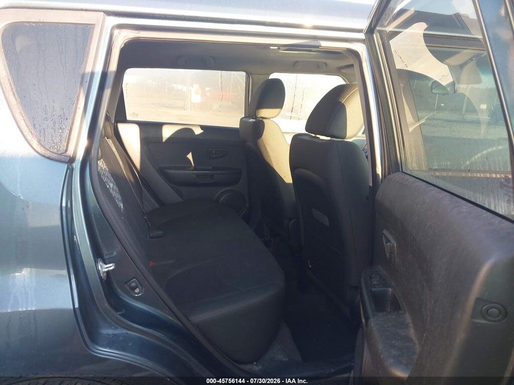 KNDJT2A29A7069303 2010 KIA SOUL photo no. 8