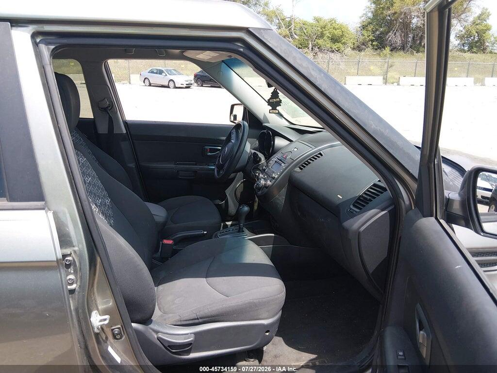 KNDJT2A26A7157919 2010 KIA SOUL photo no. 5